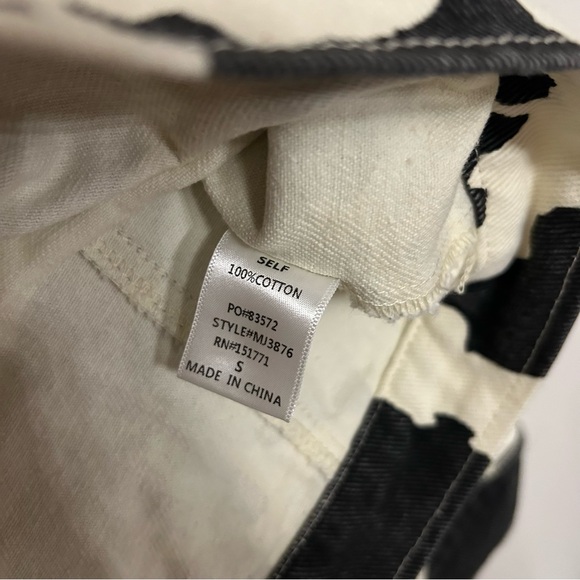 Le Lis Collection Womens Cow Printed Denim Button Up Jacket Small 100% Cotton - Picture 9 of 10